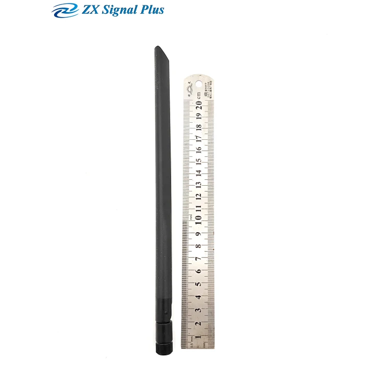 Antena LTE 4G para comunicación / 21cm 698-2700Mhz 3dBi Antena de pato de goma blanca y negra con conector SMA; pliegue de 90 grados