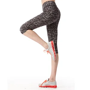 Custom woman's soft lightweight capri Yoga Pants fitness apparel yoga leggings