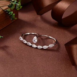 gold and silver ring