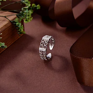 amethyst and silver ring