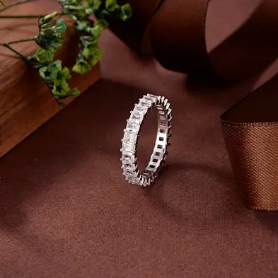 silver band ring