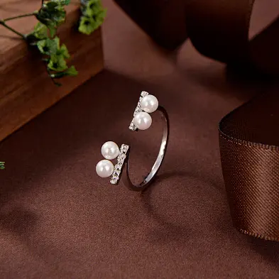 silver nose ring