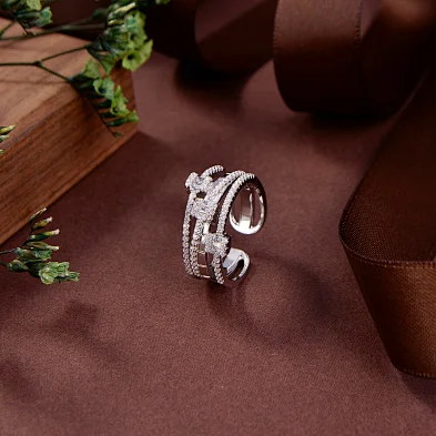 women silver ring