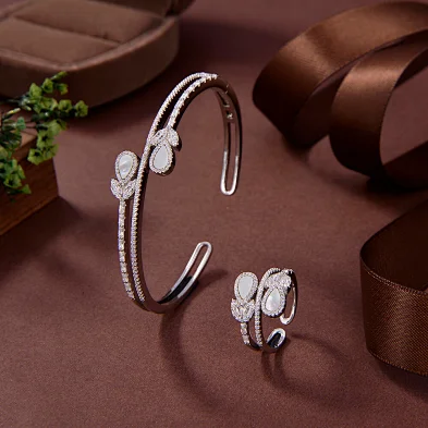 Blossom CS Jewelry Bangle-01BR1S010975