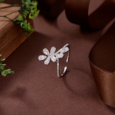 silver dior ring