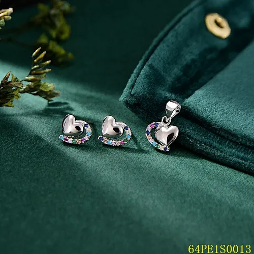 best way to store silver jewelry