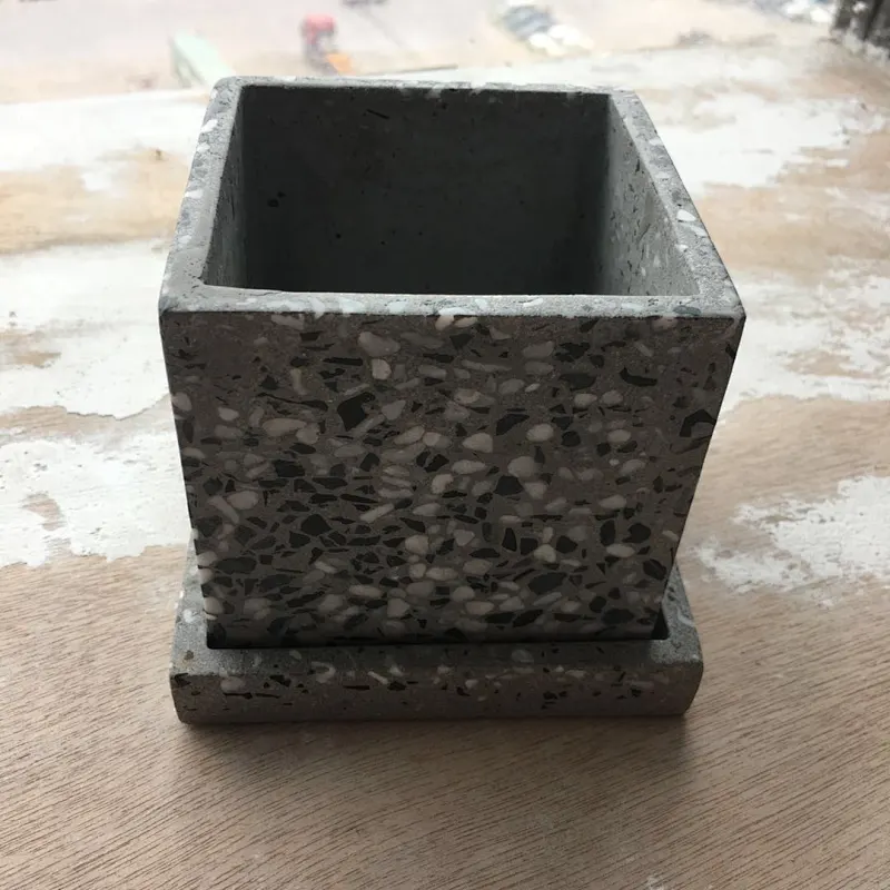 Flower Pots Set