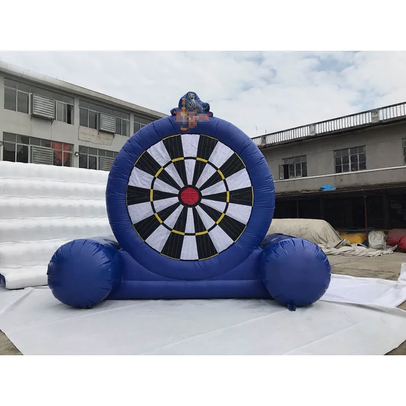 Super Cool Competitive Price  4m 5m(H) Airtight Pump 0.65mm PVC Can Logo With Balls Inflatable Dart Board
