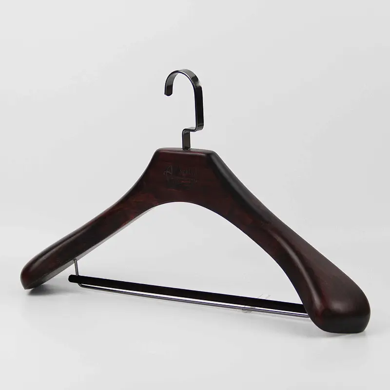 YT luxury men wood suits hanger customized wood hanger with trousers bar