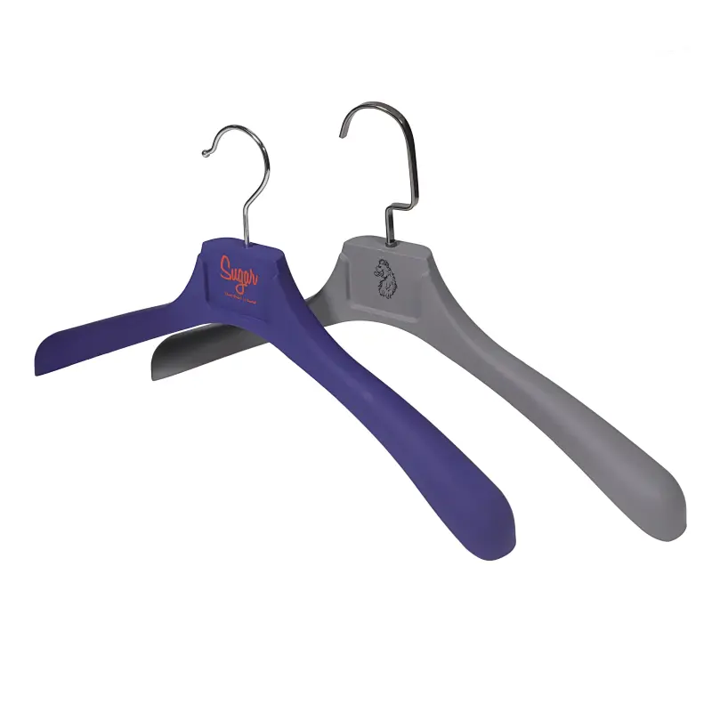 YT grey color wholesale plastic clothes hanger top plastic hanger with pants clips hanger