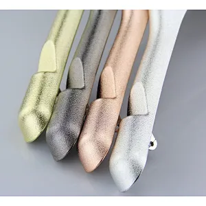 YT shiny gold color plastic hanger for bridal dress