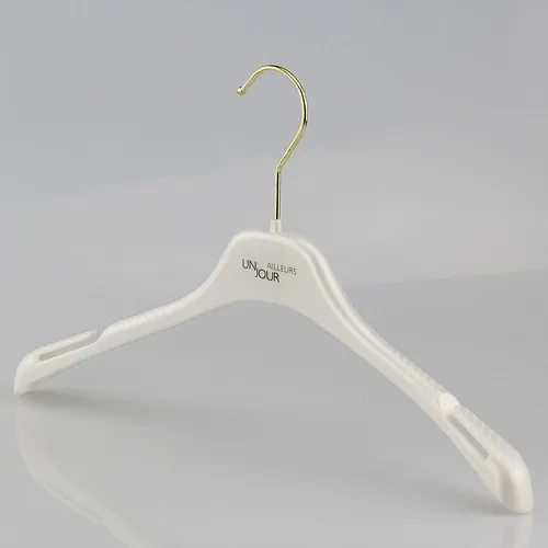 YT special shoulder white plastic hanger for unisex clothes hanger