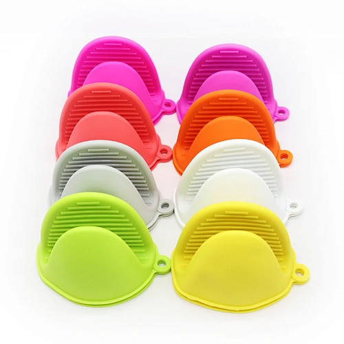 2 pairs kitchen baking mini oven mitt gloves silicone heat resistant pot holder  Silicone OEM Logo
