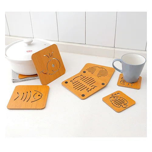 free sample new design rattan knit with traditional style table cup bamboo wooden coaster set for drink with custom design