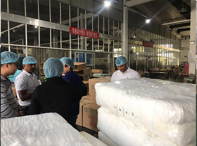 our long-term partner came to our factory from India for inspection and expressed satisfaction with our products and services.