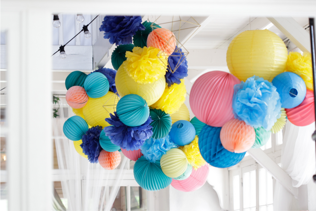How to Hang Paper Lanterns, Assemble Paper Stars, Open Paper Pom Poms