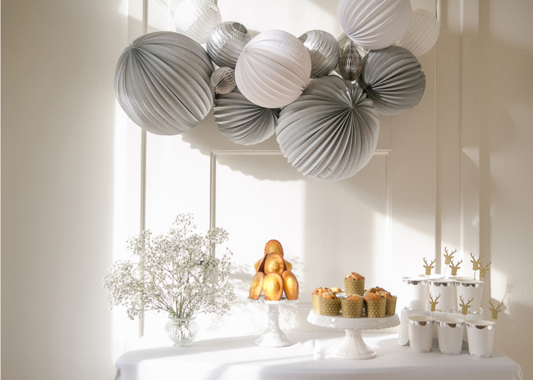 How to Hang Paper Lanterns, Assemble Paper Stars, Open Paper Pom Poms
