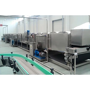 Continuous spray sterilization machine