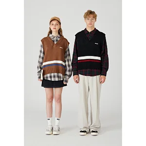 Wholesale Men high qulity fall knitted sweater new plaid t-shirts custom knit sweater vest