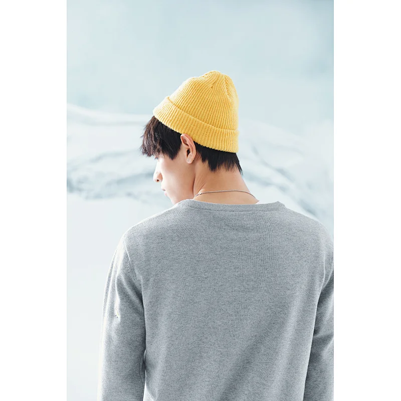 Fshion Korean oem knitwear gray men sweaters pullover with patches casual designer winter men sweaters