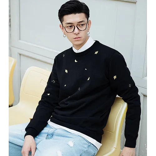 Fshion Korean oem knitwear gray men sweaters pullover with patches casual designer winter men sweaters