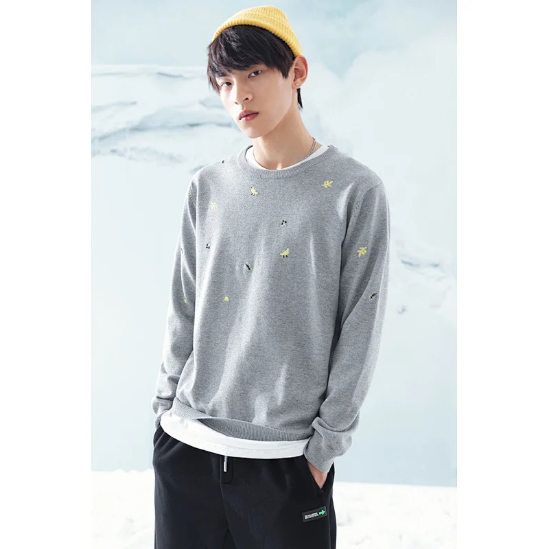 Fshion Korean oem knitwear gray men sweaters pullover with patches casual designer winter men sweaters