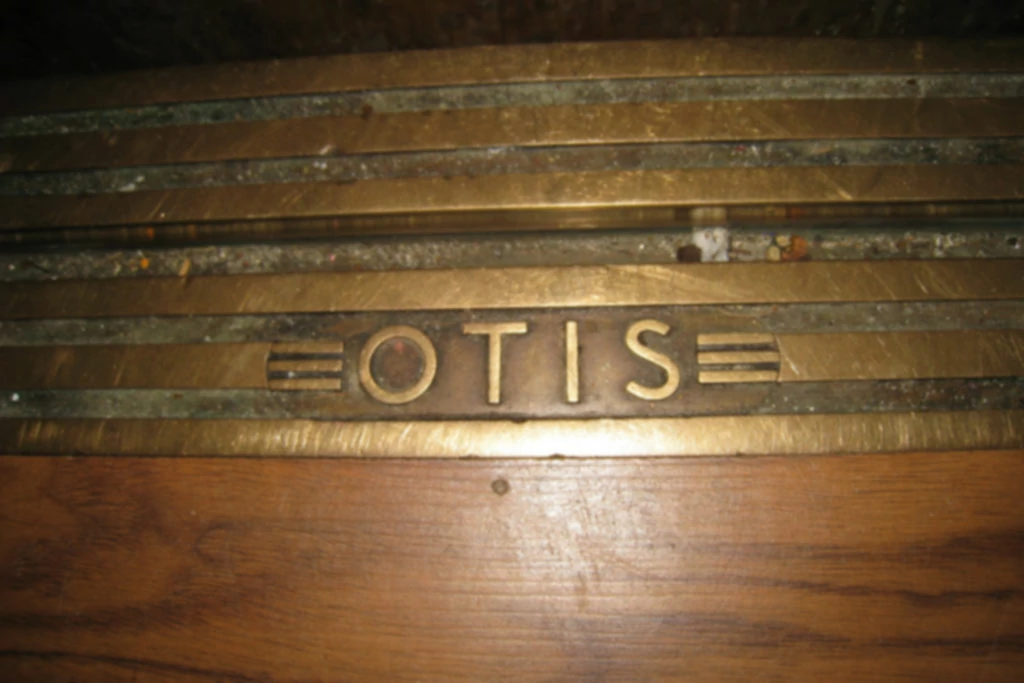 WHO INVENTED THE WORLD'S FIRST SAFETY ELEVATOR?丨Potensi Elevator ...