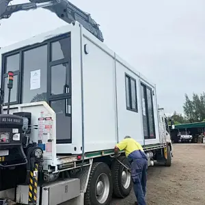 Customize Easy Install Waterproof and Fireproof Prefabricated/Prefab/Modular/Movable Container House
