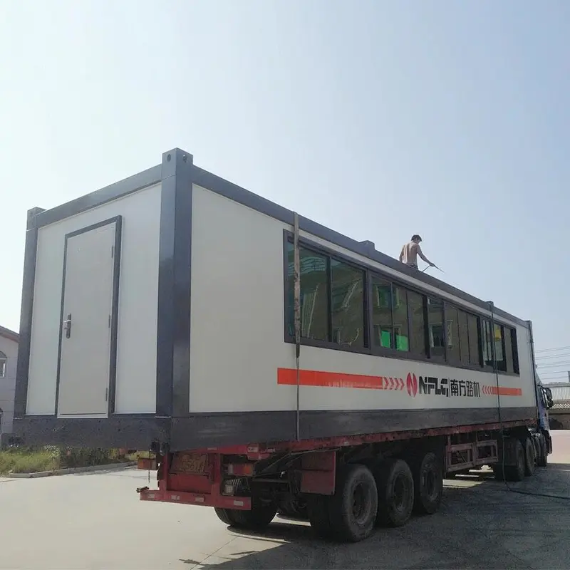 High-Quality 40 Feet Shipping Container Modern Prefab House