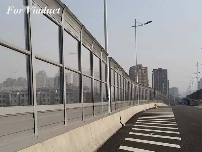 Application Noise barriers are mainly used for sound insulation and noise reduction in transportation and municipal facilities such as expressways,elevated composite roads, urban light rail subways, etc., to control the impact of traffic noise on nearby urban areas, and can also be used for sound insulation and noise reduction in factories and other noise sources.