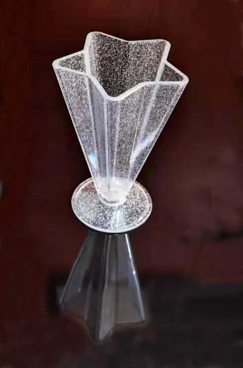 ROUND BASE PLASTIC STAR CHAMPAGNE GLASS
