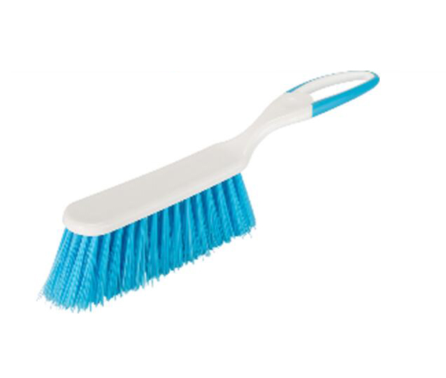 PLASTIC BRUSH