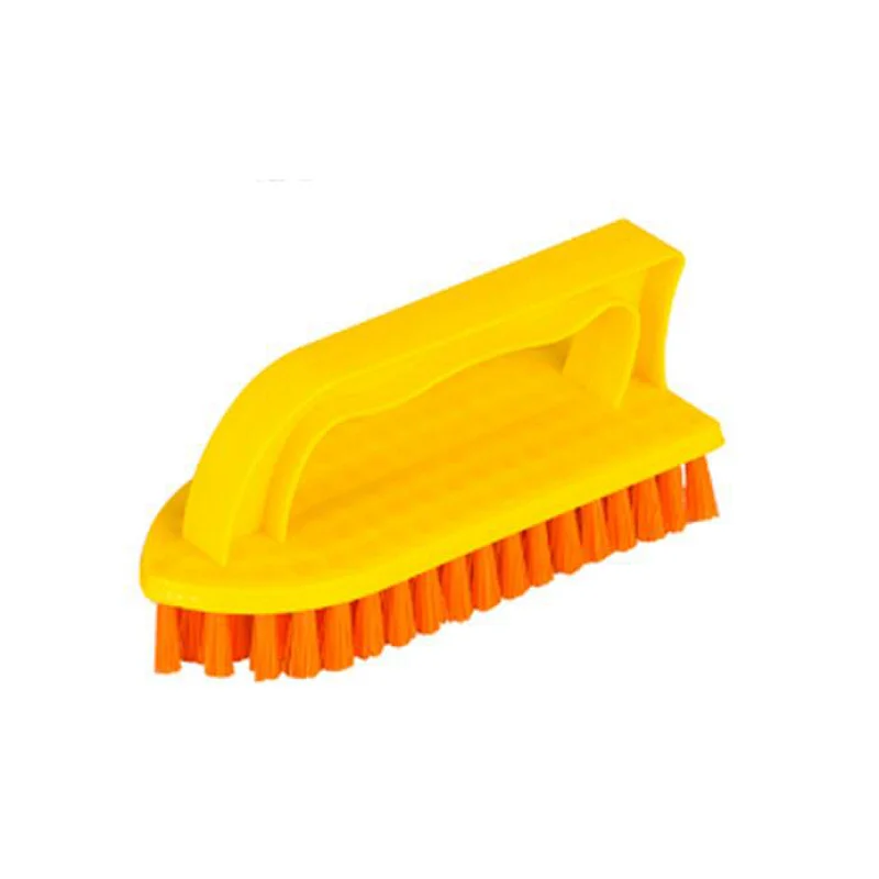 PLASTIC BRUSH