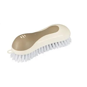 PLASTIC BRUSH