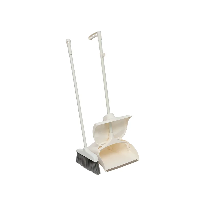 PLASTIC DUSTPAN WITH COVER