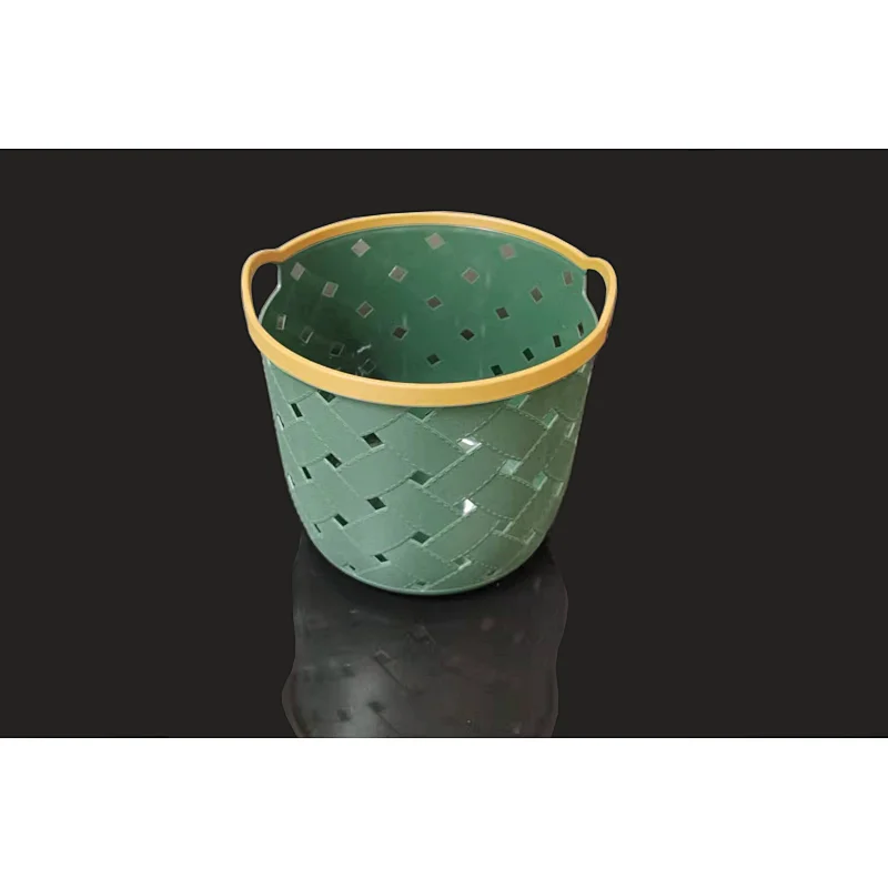 Plastic laundry basket S