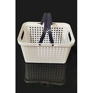 Plastic laundry basket M