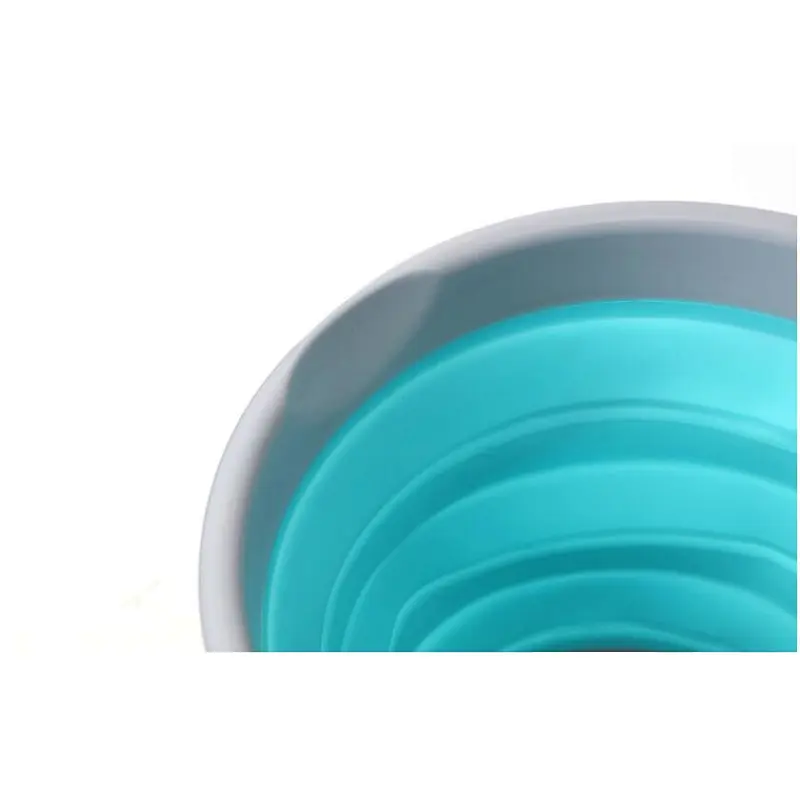 Plastic foldable bucket