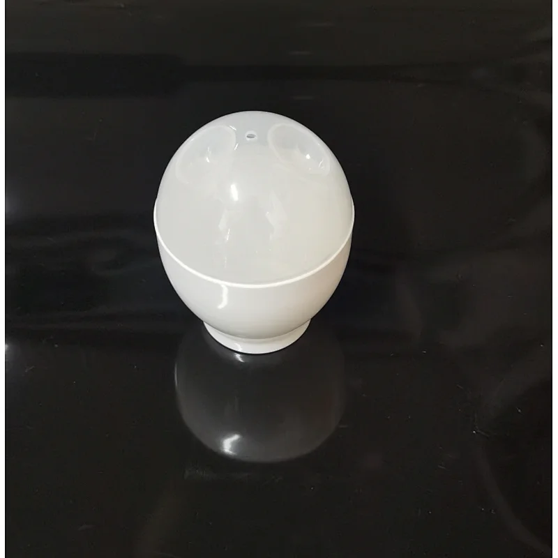Plastic egg-cooker