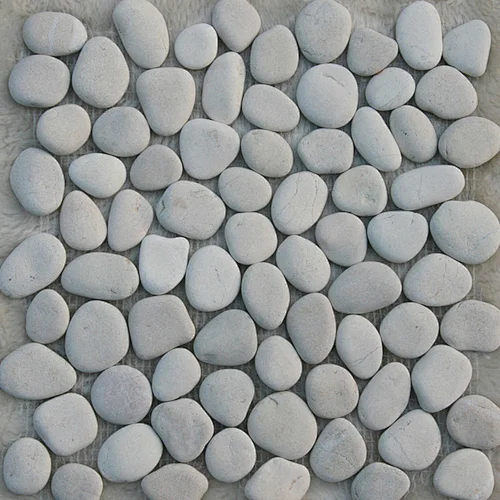 Yiwu Color Expanded Clay Crystal Decorative Glass Natural Black Polished Resine Decorative White Pebbles Small 2-4MM