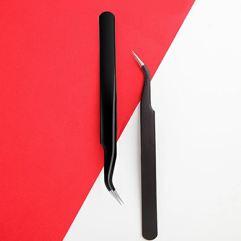 Tweezers