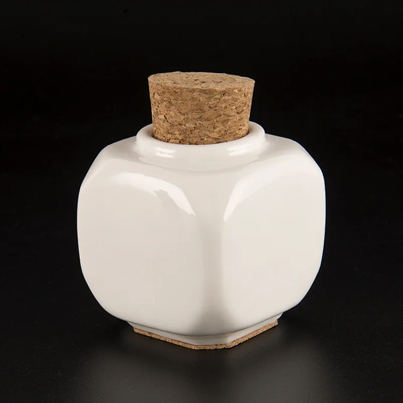 Dapper Dish with Wooden Lid