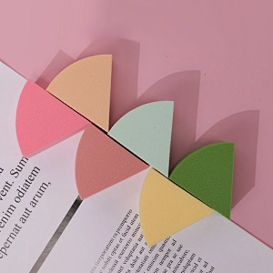 Six cut Triangular Sponge Puff
