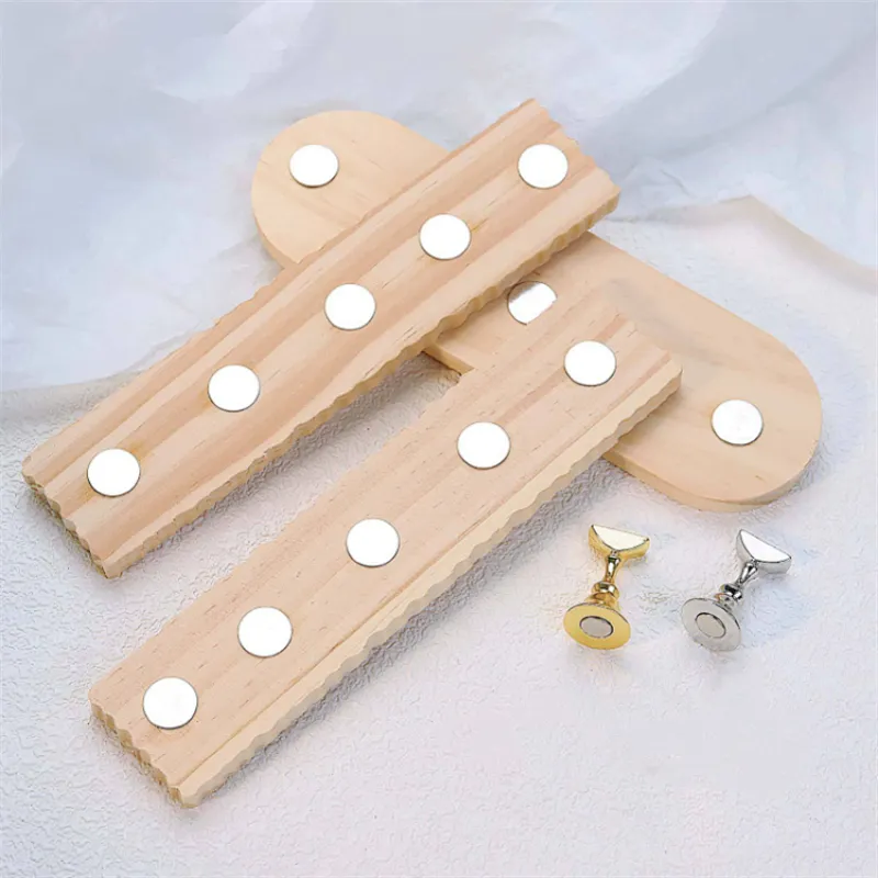 Oval Lace Wooden Nail Display Holder