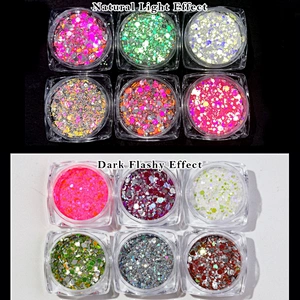 6 Grids Reflective Nail Sequins