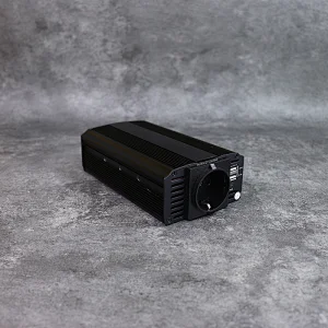 DAMAVO Inverter cigarette lighter 12V to 240V socket inverter