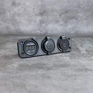 DAMAVO car charger with type C port, C charger, voltmeters