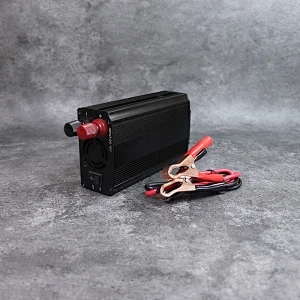 DAMAVO Inverter cigarette lighter 12V to 240V socket inverter