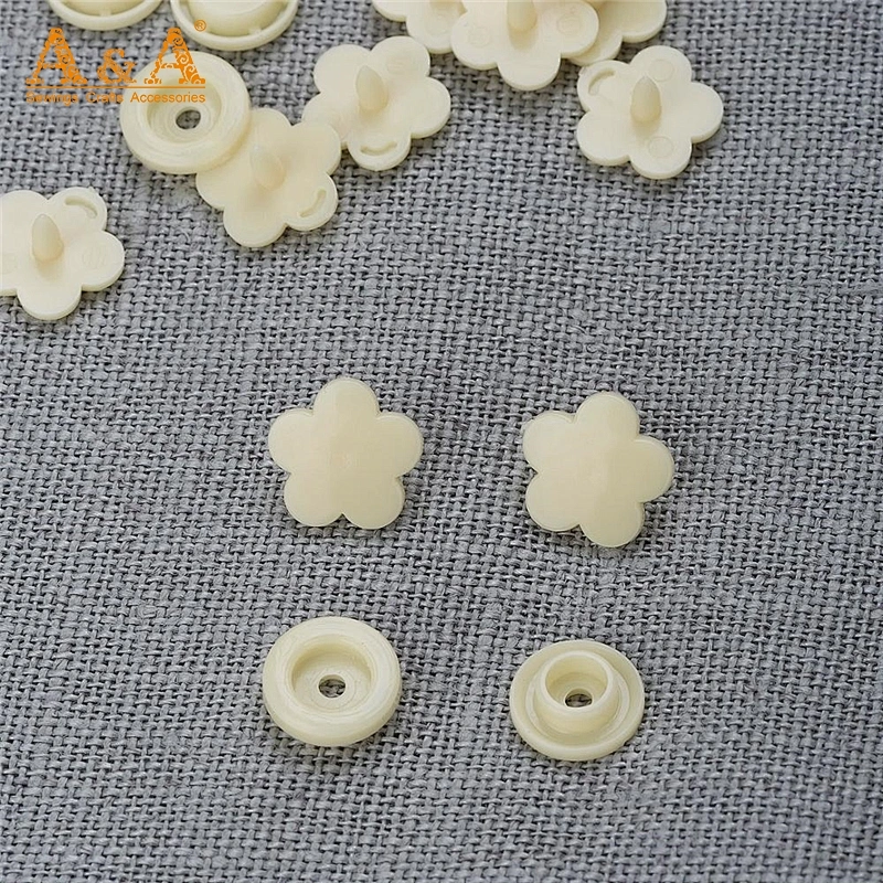 China Four part snap buttons, snap buttons for clothing supplier