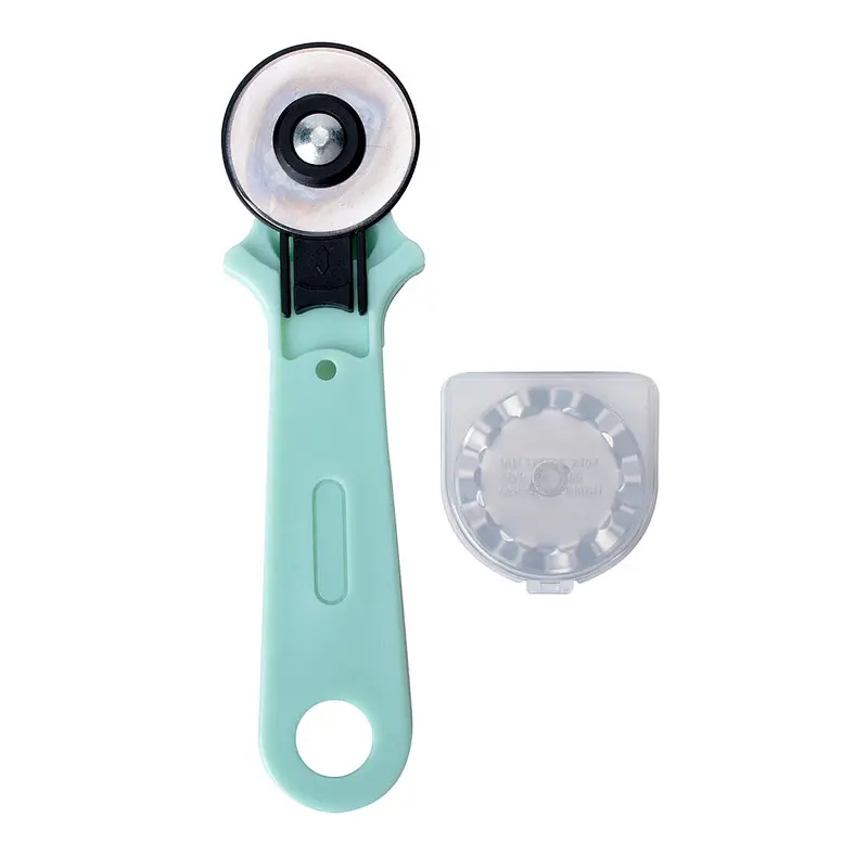 Rotary cutter with 45 mm circular blade. Rolling Knife for fabrics and paper